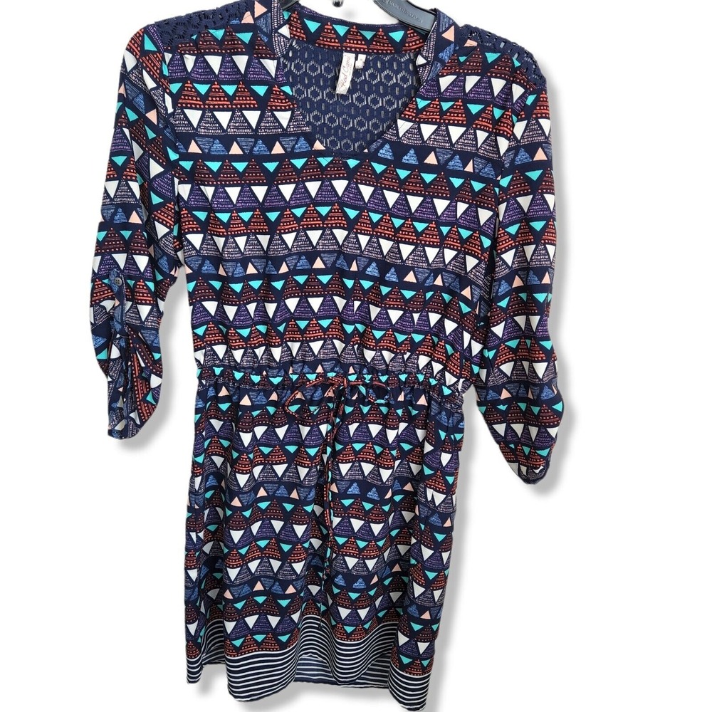 Red Camel Junior Dress‎ With 3/4 Lenth Sleeves Size Small geometric